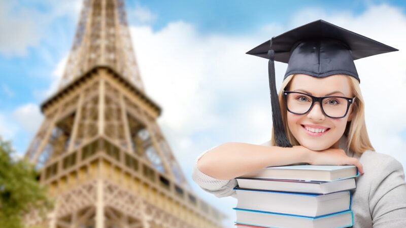 الدراسة فى فرنسا وأهم المنح المقدمة من الجامعات الفرنسية