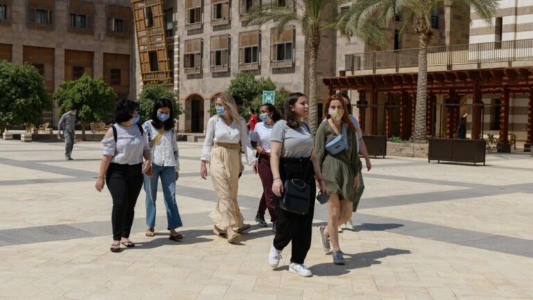 شروط منحة الجامعة الأمريكية
