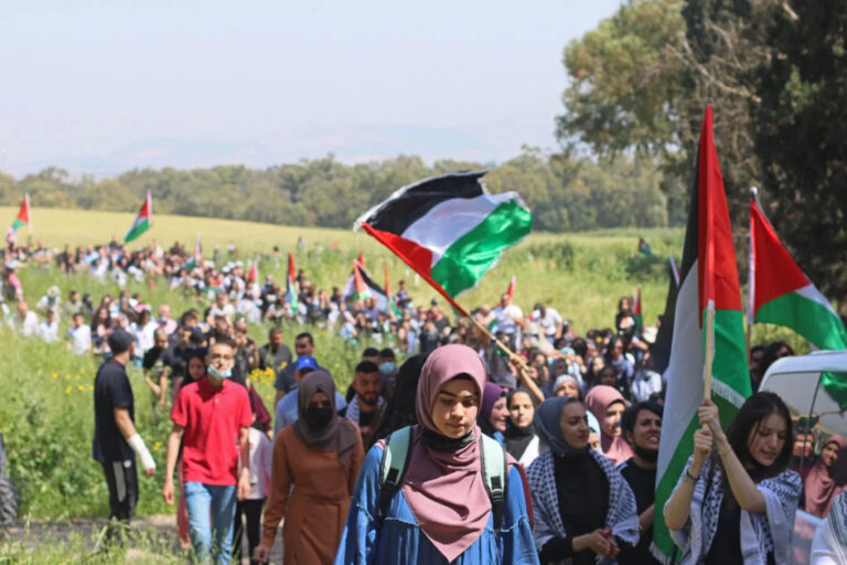 الحياة في فلسطين