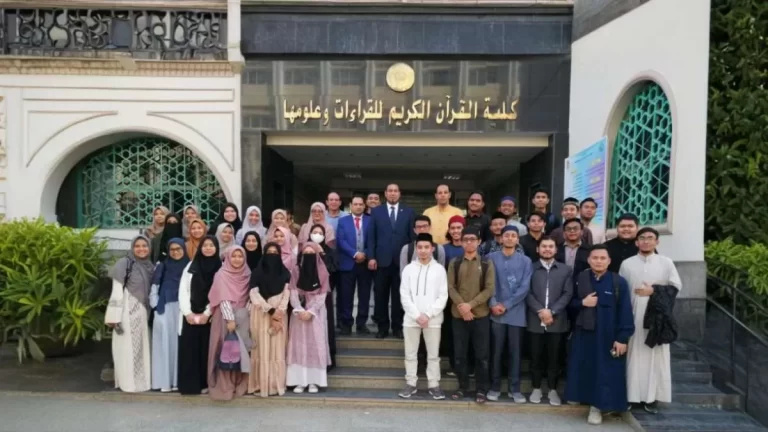 دراسة القرآن الكريم بالأزهر الشريف